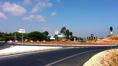 ALM-roundabout-dangerous-roads-in-Portugal